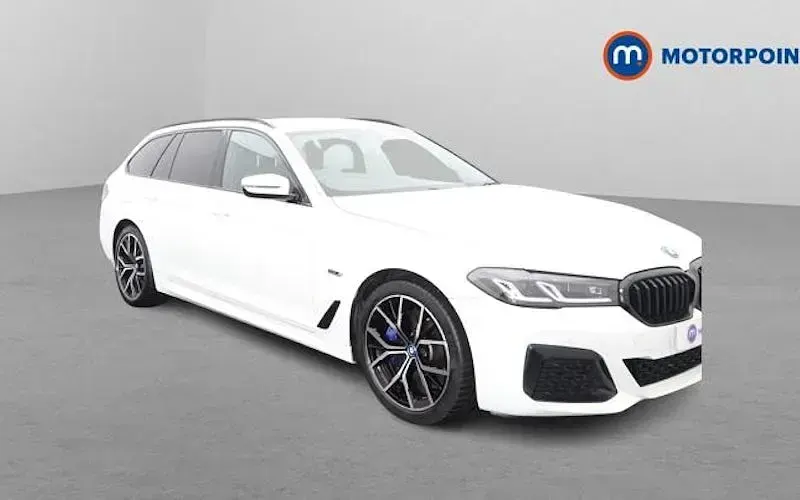 Usado BMW 530e M Sport 292 CV (214 kW) 2022 Blanco Familiar