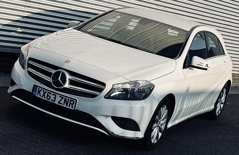 White Used 2013 Mercedes A180 SE Hatchback | £4,000 (Good price) - Image 1/4