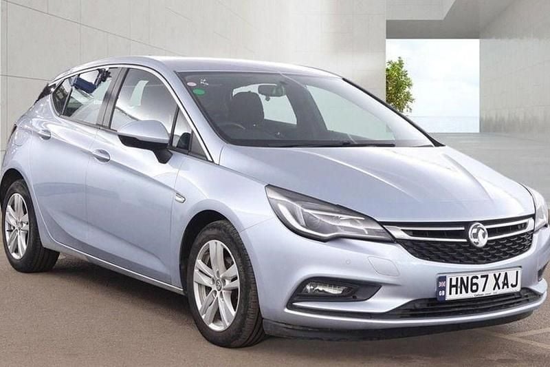 Used Vauxhall Astra S 110 HP (80 kW) 2017 Silver Hatchback