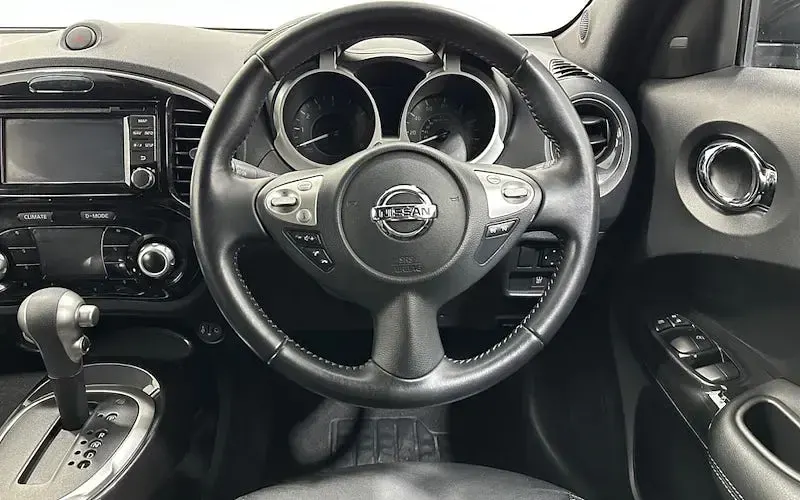 Used Nissan Juke Tekna 113 HP (83 kW) 2019 Black SUV