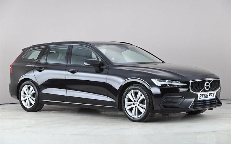 Usado Volvo V60 Momentum 190 HP (139 kW) 2018 Preto Carrinha