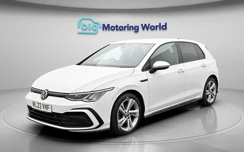Used VW Golf VIII R-line 150 HP (110 kW) 2024 Hatchback