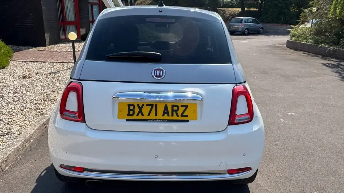 Used Fiat 500 Dolcevita 70 HP (51 kW) 2021 White Hatchback