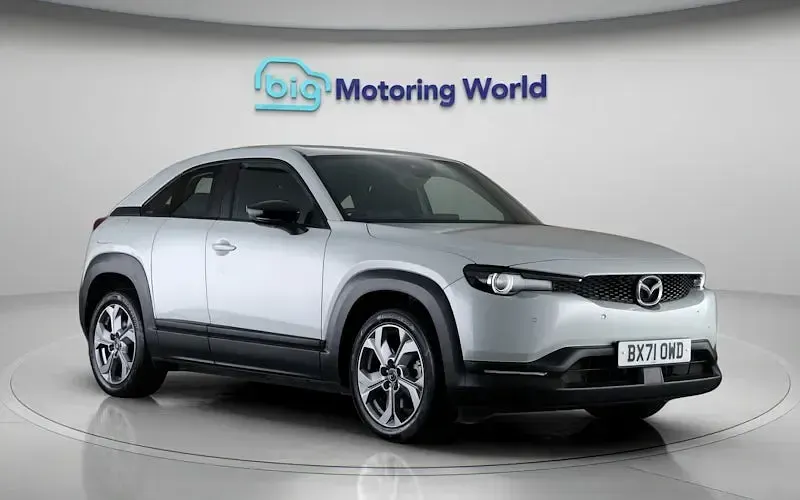 Usado Mazda MX30 106 kW (145 HP) 2021 Prateado SUV