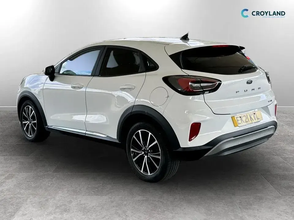 Used Ford Puma Titanium 125 HP (91 kW) 2021 White SUV