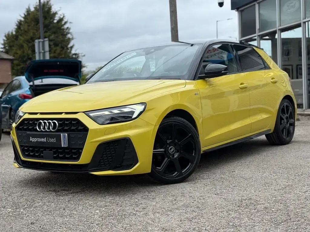 Used Audi A1 Sportback Black Edition 95 HP (69 kW) 2021 Yellow Hatchback