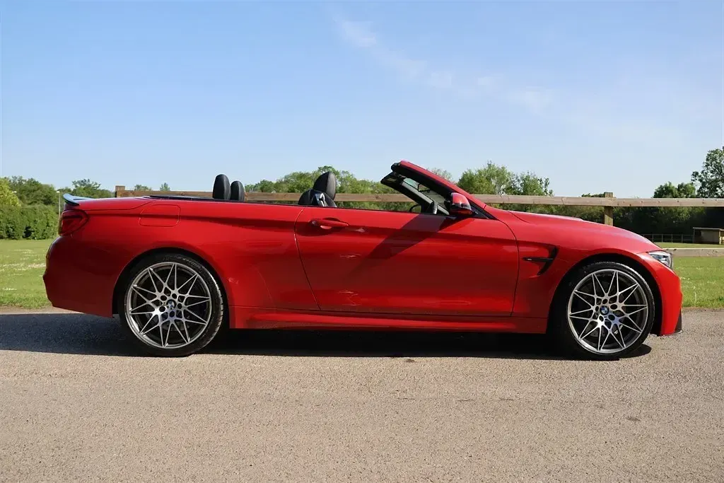 Usado BMW M4 Cabriolet Competition Edition 2017 Rojo Descapotable