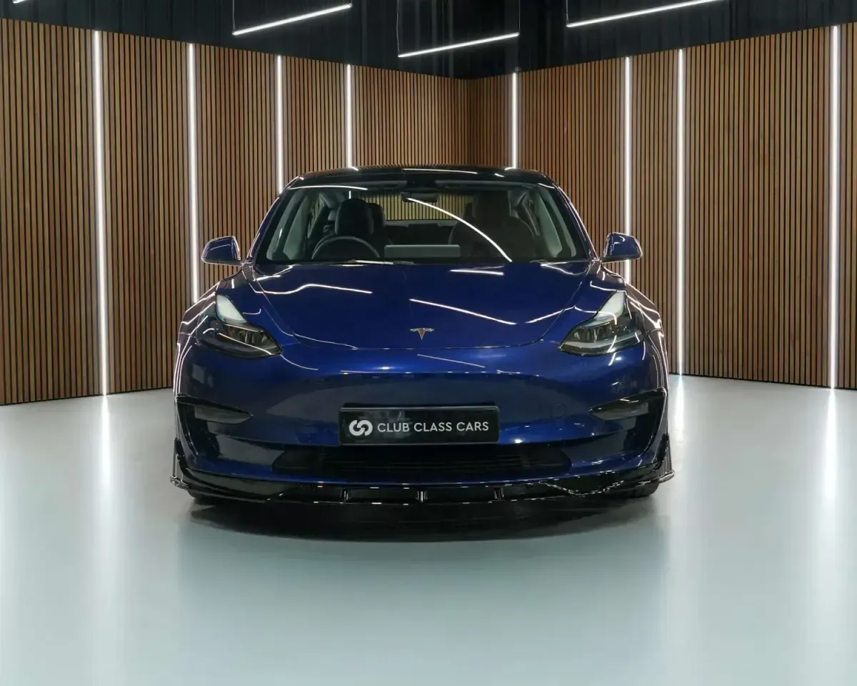 Używany Tesla Model 3 Performance 461 kW (627 KM) 2023 Niebieski Sedan/Limuzyna