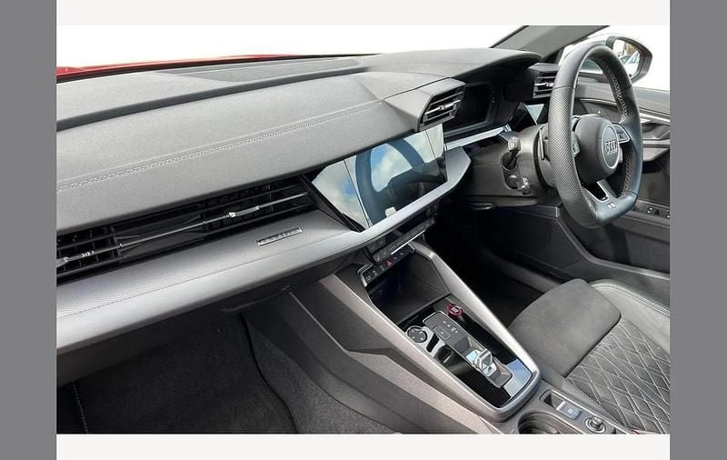 Used Audi S3 Comfort 310 HP (228 kW) 2023 Red Sedan