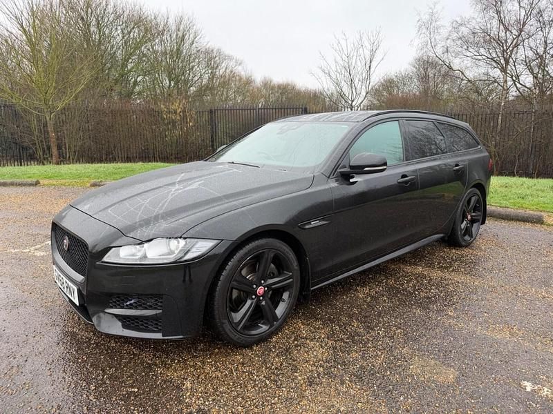 Used Jaguar XF Sportbrake R-Sport 180 HP (132 kW) 2019 Black Estate