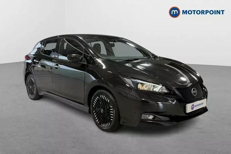 Black Used 2022 Nissan Leaf N-Connecta Hatchback | £10,549 (Fair price) - Image 1/4