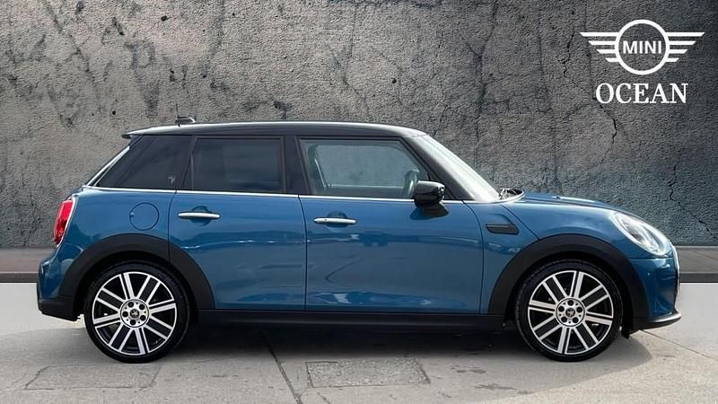 Used Mini Cooper Exclusive 134 HP (98 kW) 2022 Blue Hatchback
