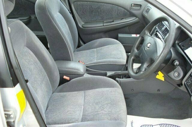 Used Toyota Avensis 2000 Hatchback