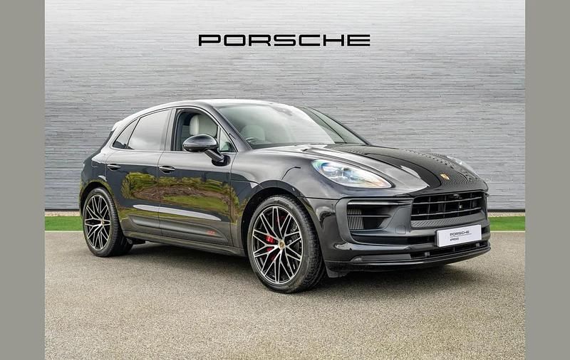 Used Porsche Macan GTS 434 HP (319 kW) 2023 Black SUV