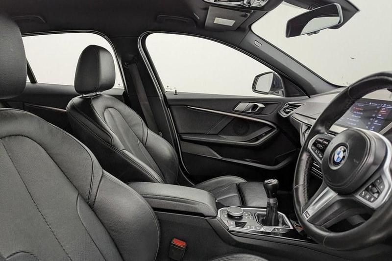 Used BMW 118 M Sport 136 HP (100 kW) 2021 White Hatchback