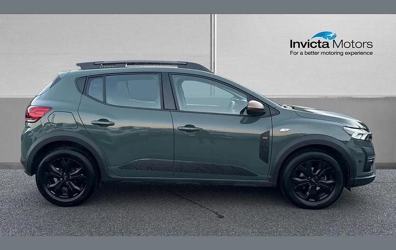 Used Dacia Sandero Extreme 90 HP (66 kW) 2025 Green SUV