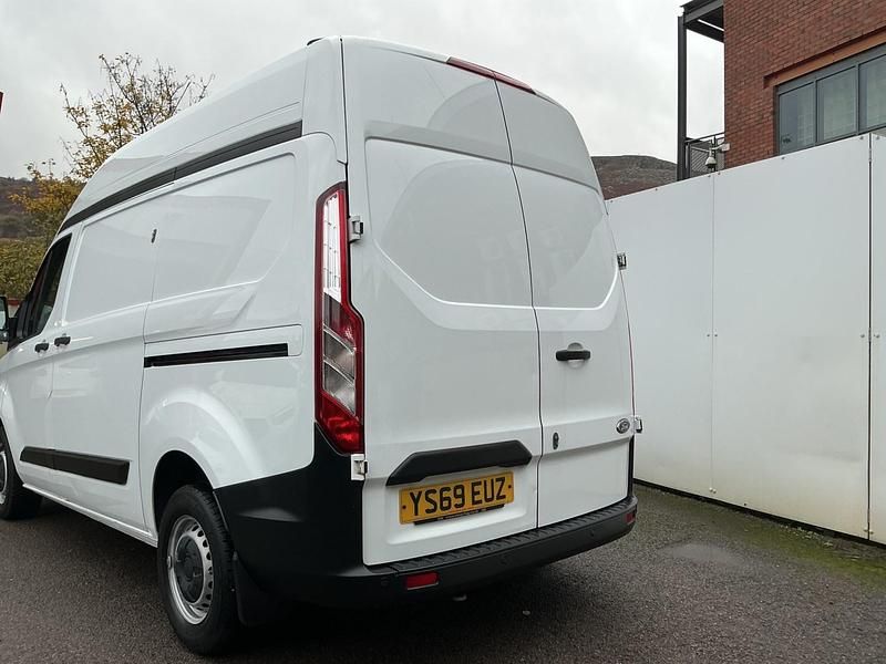 Used Ford Transit Custom S 105 HP (77 kW) 2020 White Van