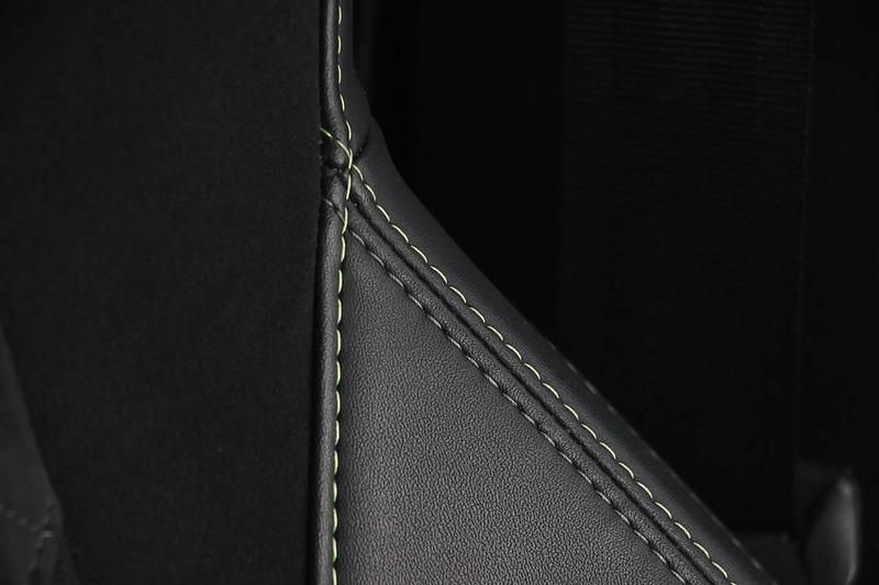 Image 3/3