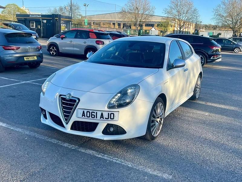 Used Alfa Romeo Giulietta Veloce 2012 White Hatchback