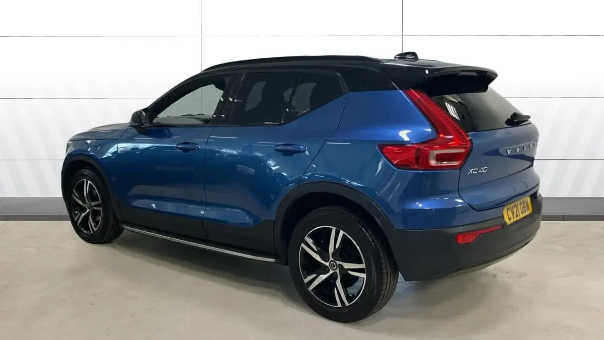 Used Volvo XC40 R-Design 163 HP (119 kW) 2021 Blue SUV