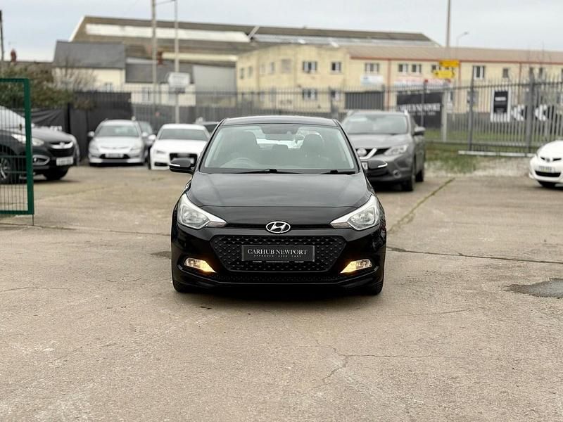 Used Hyundai i20 SE 84 HP (61 kW) 2017 Black Hatchback