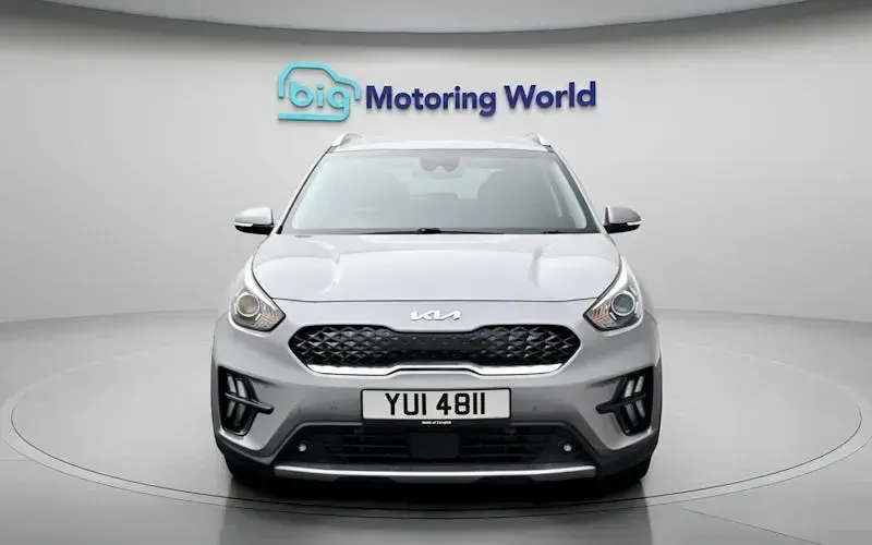 Second-hand Kia Niro 141 CP (103 kW) 2022 Gri SUV
