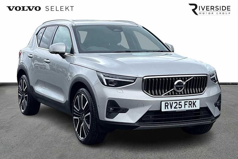 Used Volvo XC40 Ultra 163 HP (119 kW) 2025 Silver dawn SUV