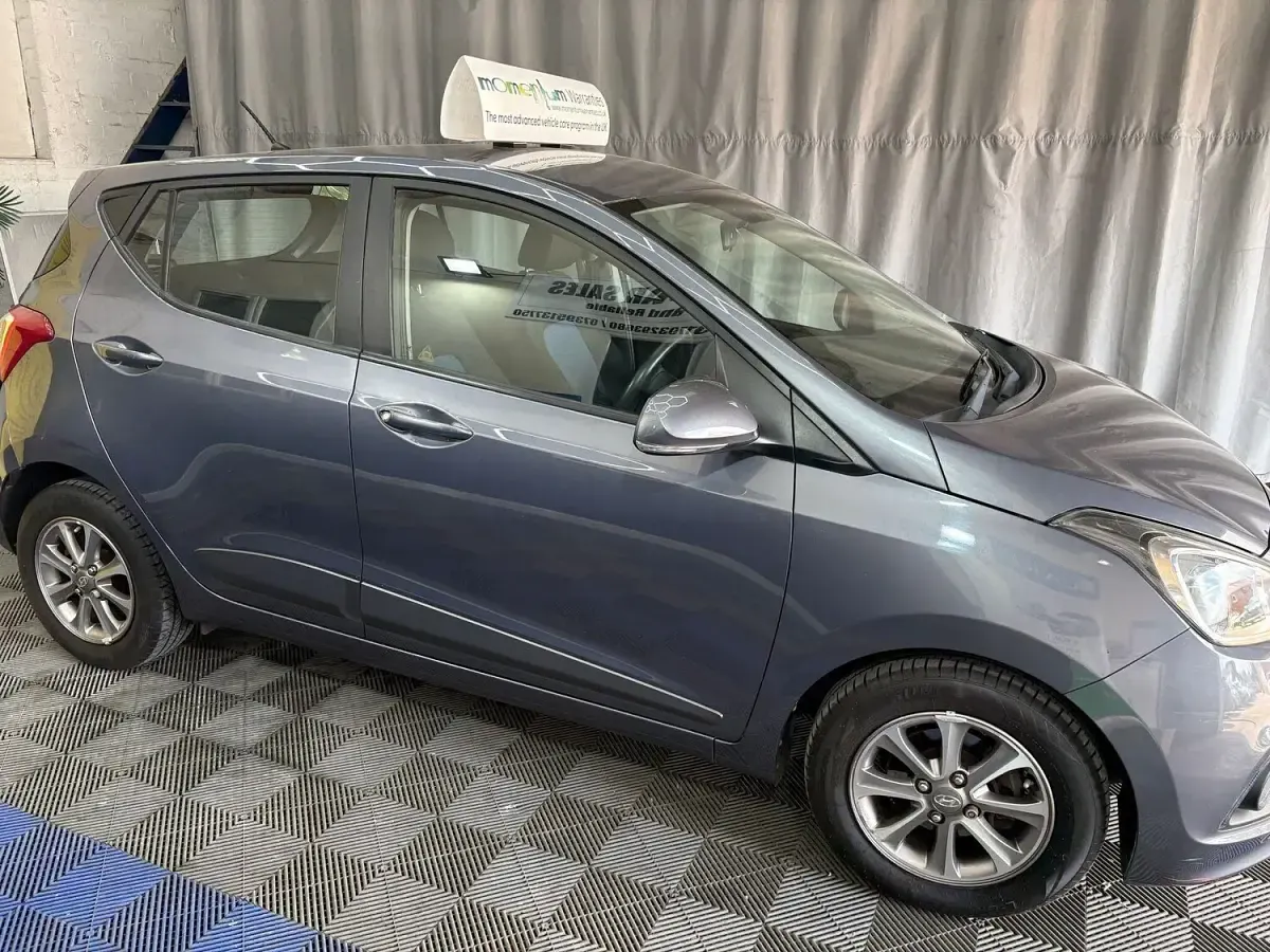 Used Hyundai i10 Premium 87 HP (63 kW) 2016 Grey Hatchback