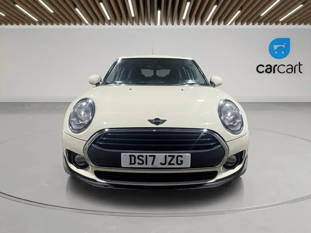 Used Mini Clubman 116 HP (85 kW) 2017 White Estate