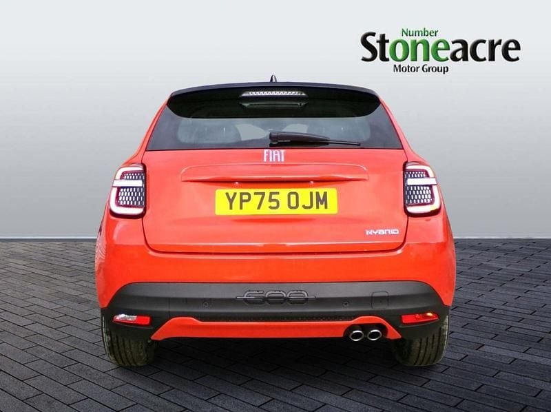 New Fiat 600 136 HP (100 kW) 2025 Orange Hatchback