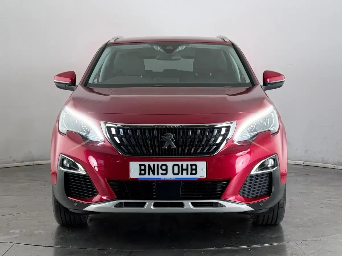 Used Peugeot 3008 Allure 2019 Red Hatchback