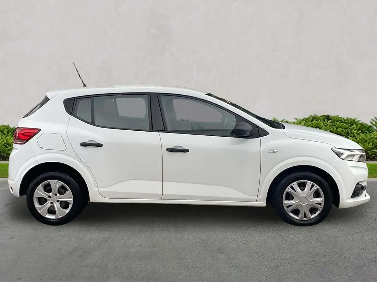 Used Dacia Sandero Essentiel 2023 White Hatchback