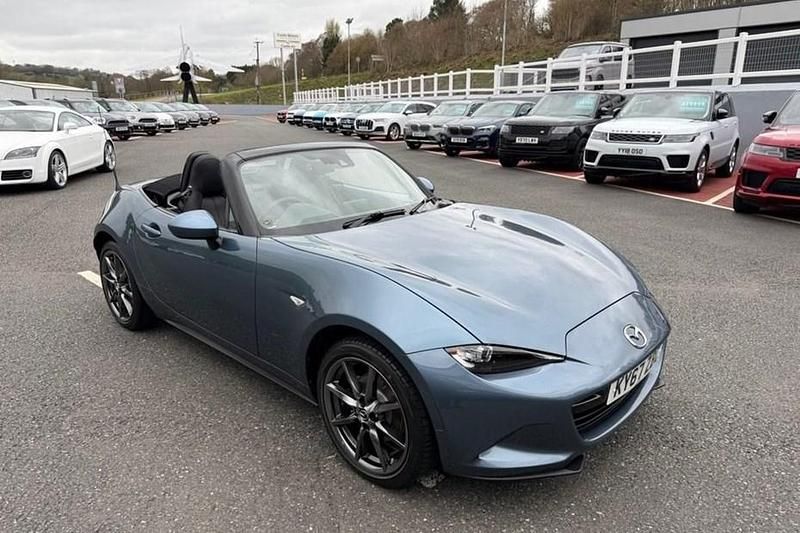 Used Mazda MX5 Inclusive 160 HP (117 kW) 2017 Blue Cabriolet