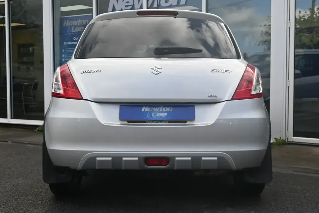 Used Suzuki Swift SZ4 94 HP (69 kW) 2013 Silver Hatchback