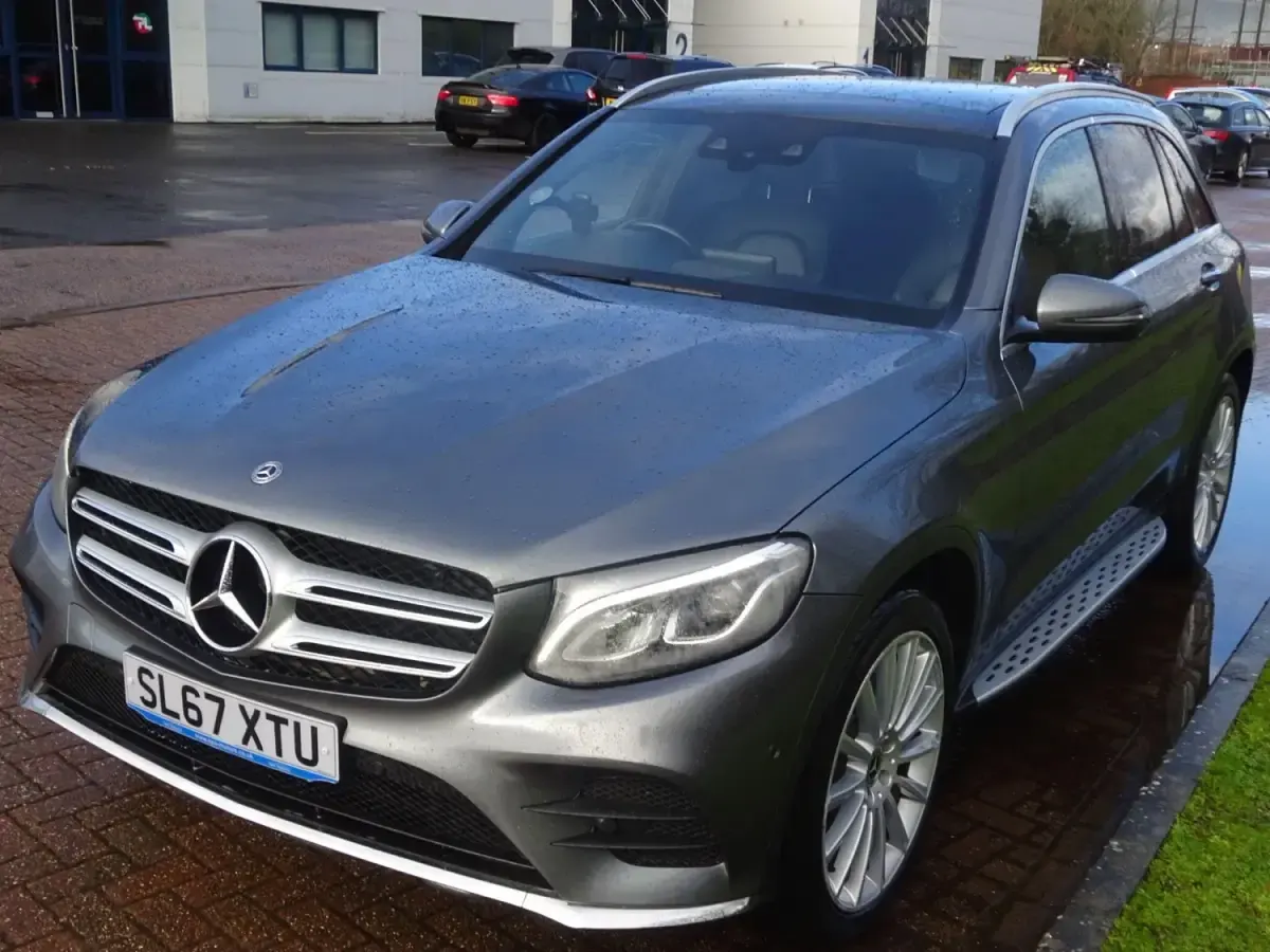 Second-hand Mercedes GLC220 AMG Line Premium 2017 Gri Break