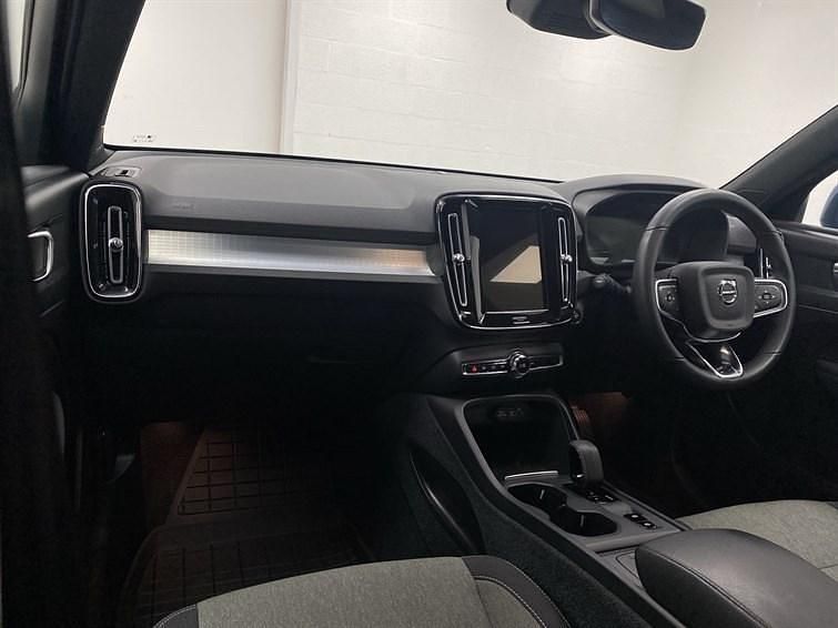 Used Volvo XC40 Core 2022 Blue SUV