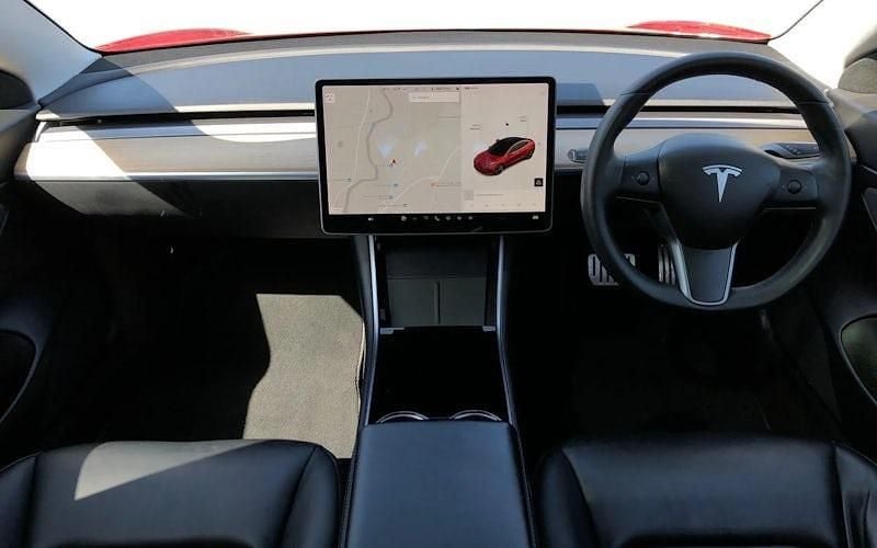 Używany Tesla Model 3 Performance 334 kW (455 KM) 2023 Sedan/Limuzyna