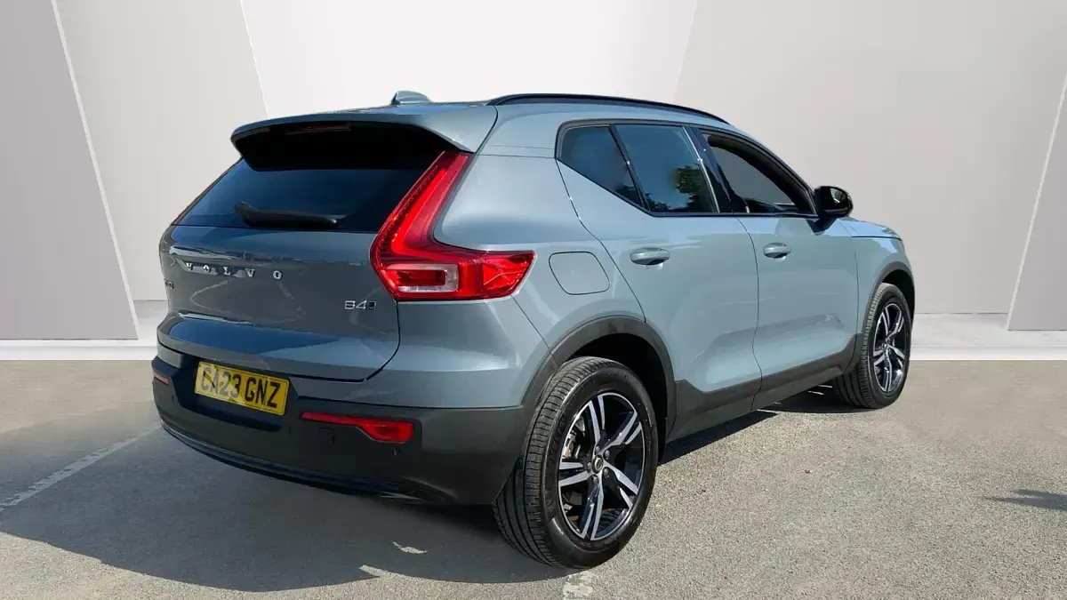Used Volvo XC40 Plus 197 HP (144 kW) 2022 Grey SUV