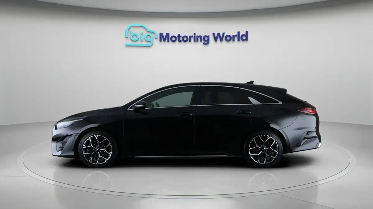 Used Kia ProCeed GT-Line 140 HP (102 kW) 2024 Black Estate