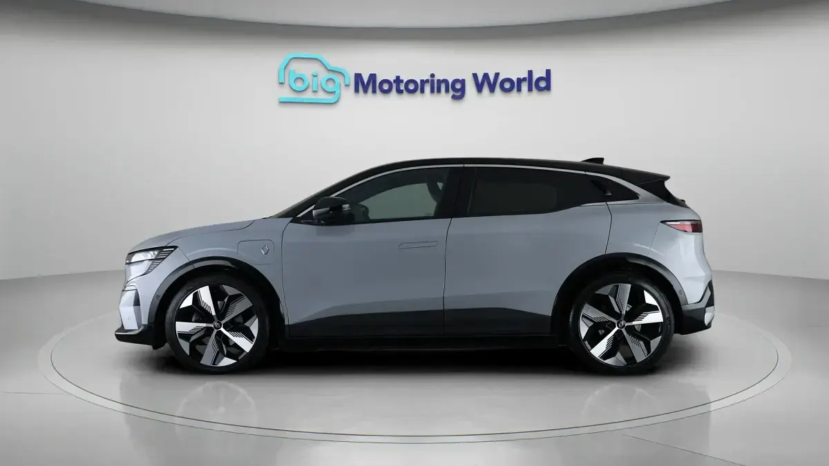 Gebraucht Renault Megane E-Tech Techno 160 kW (218 PS) 2023 Grau Kleinwagen