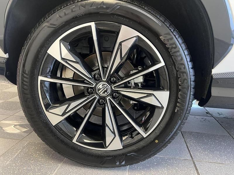 New MG HS SE 221 HP (162 kW) 2025 White SUV