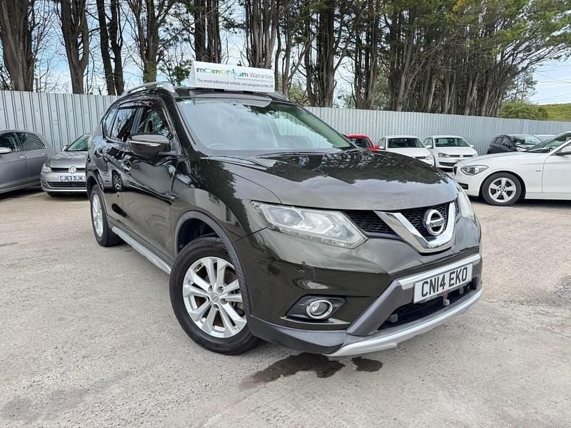 Green Used 2014 Nissan X-Trail Pure SUV | £9,495 (Fair price) - Image 1/3