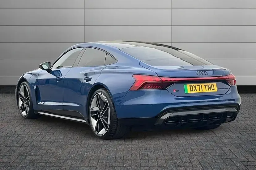 Used Audi RS e-tron GT Design 475 kW (646 HP) 2021 Blue Sedan