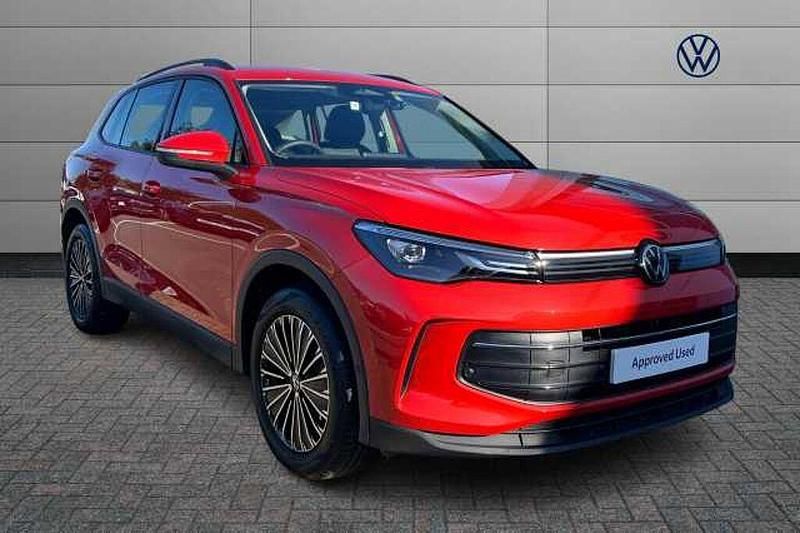 Used 2025 VW Tiguan SUV | £29,190 (Fair price) - Image 1/4