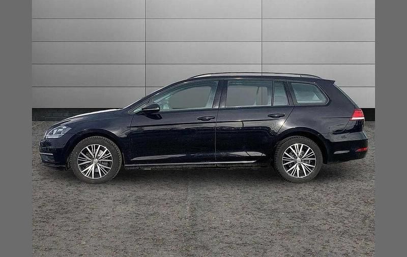 Used VW Golf VII SE 147 HP (108 kW) 2018 Black Estate