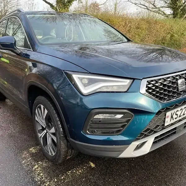 Begagnad Seat Ateca SE Technology 2022 Blå SUV