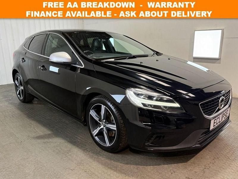 Black Used 2018 Volvo V40 R-Design Estate | £8,495 (Fair price) - Image 1/4
