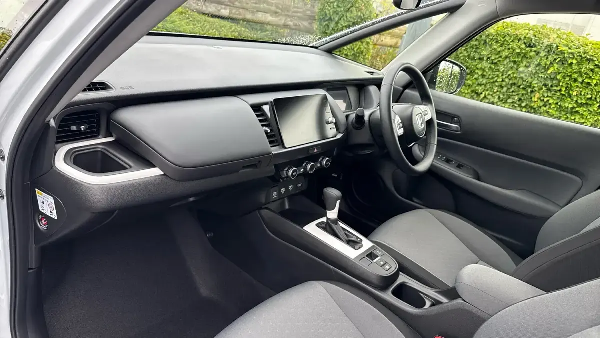 Used Honda Jazz Elegance 122 HP (89 kW) 2025 White Hatchback
