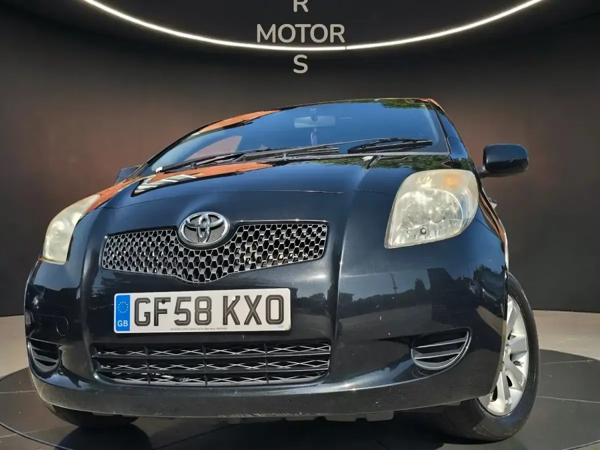 Used Toyota Yaris 87 HP (63 kW) 2008 Black Hatchback