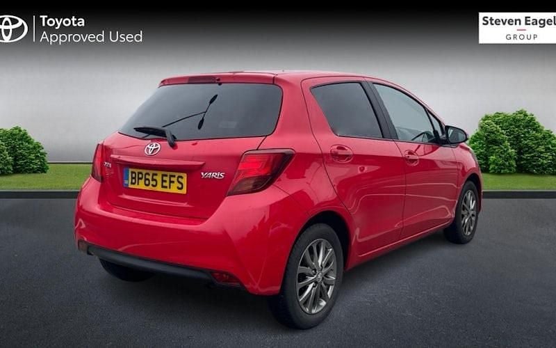 Used Toyota Yaris 99 HP (72 kW) 2016 Hatchback